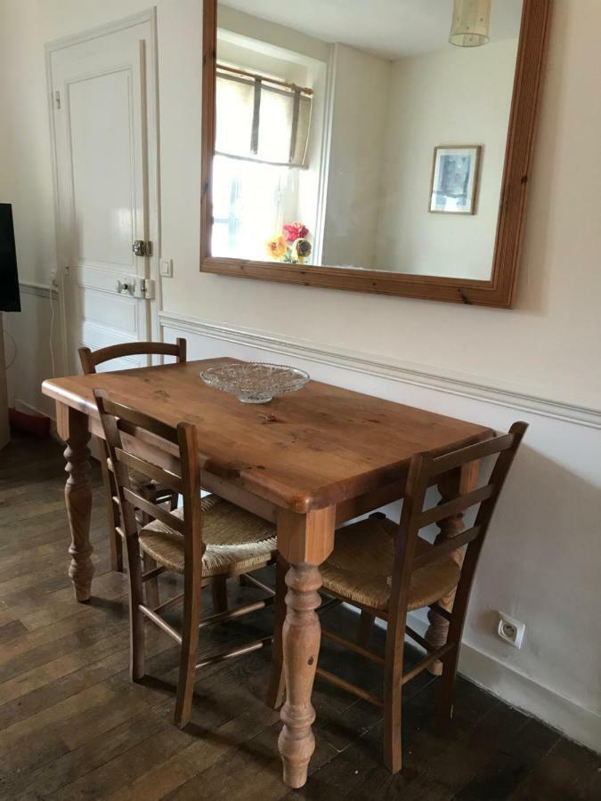 Le Petit Logement Apartment Pre-en-Pail-Saint-Samson Luaran gambar
